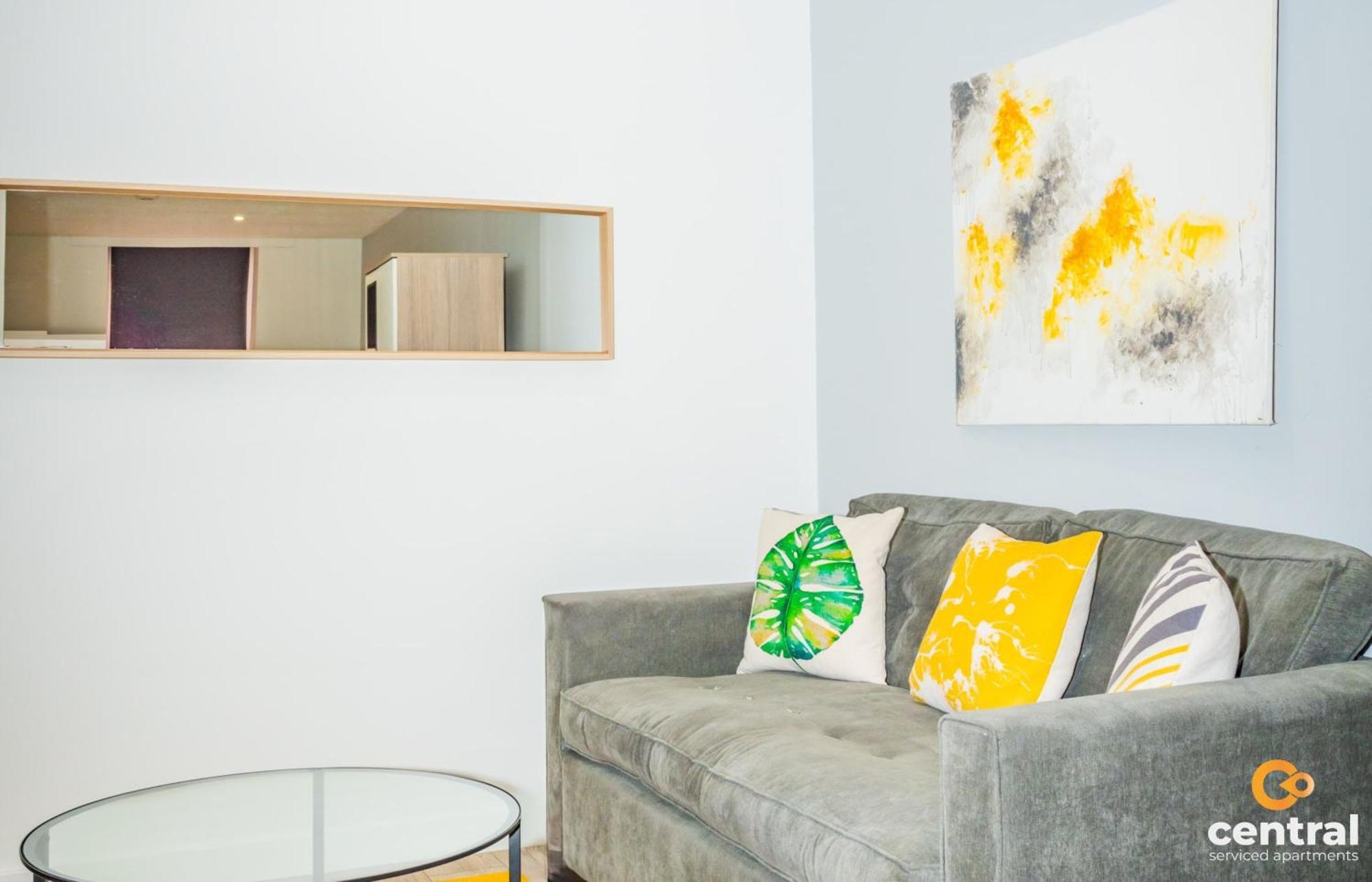 Central Serviced Apartments - 2 Bedroom - Walk Away From City Centre & Universities - Sleeps 4 - 3 X Double Beds - Smart Tvs In All Rooms - Short Term Stays Welcome - Walk Away From Train & Bus Station - Preferred Location For Short Stay In Dundee Extérieur photo